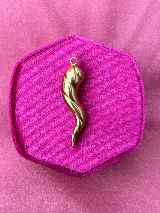 Gold Italian Horn Pendant-luck in gold form